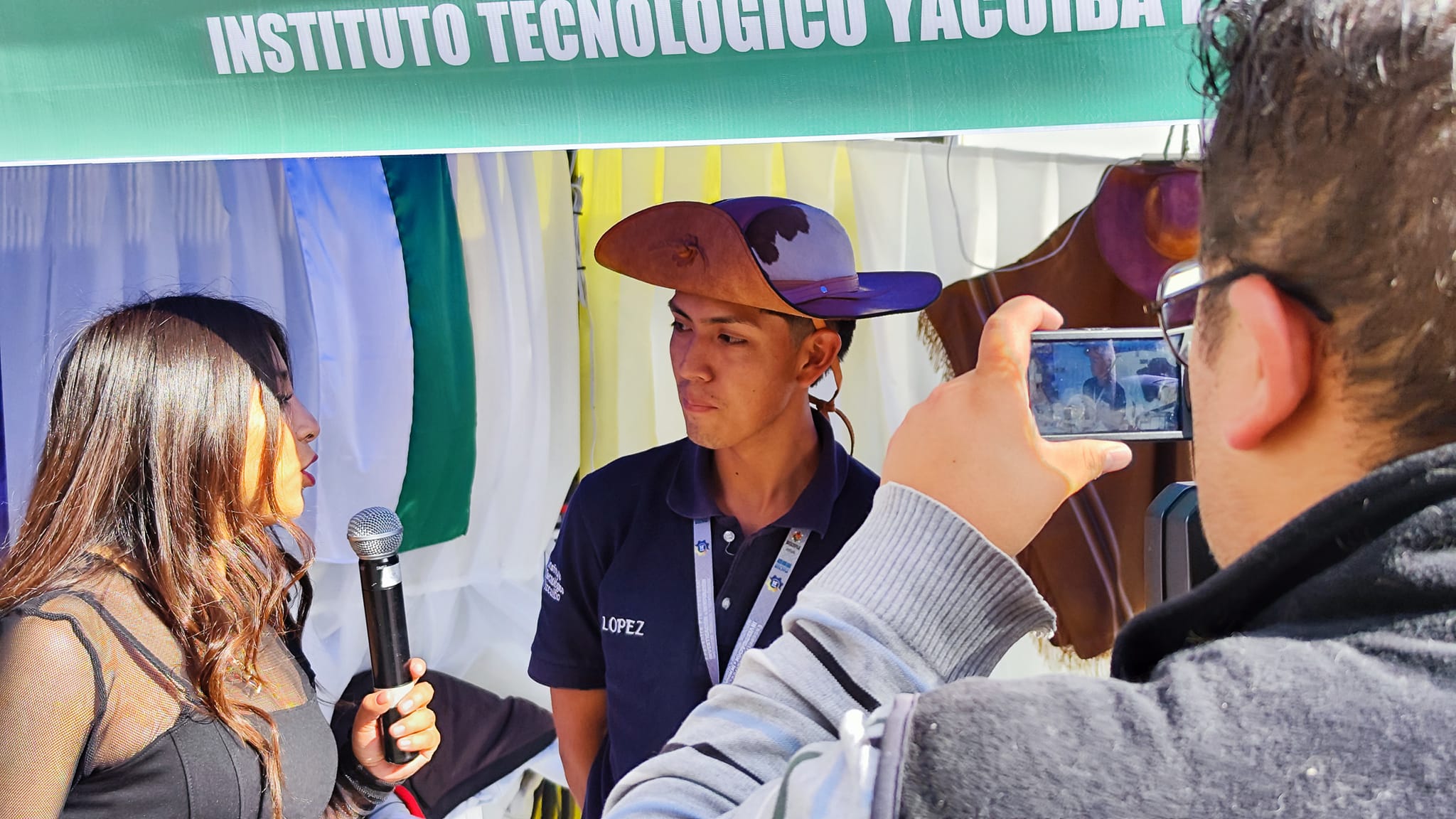 Segundo día Participación del proyecto Diseño y Construcción de un Mini Jeep Híbrido Segundo día Participación del proyecto Diseño y Construcción de un Mini Jeep Híbrido